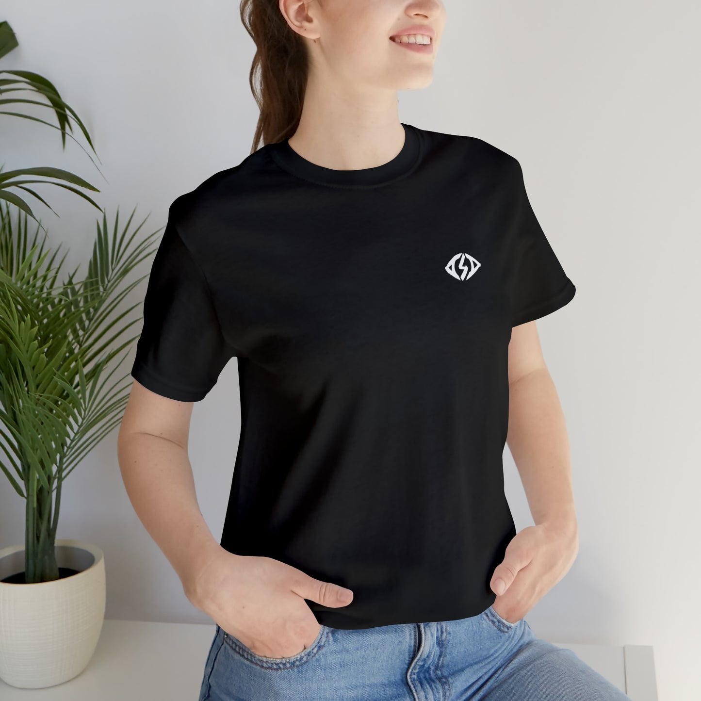 SHIVER Unisex Black Evil Eye T-shirt